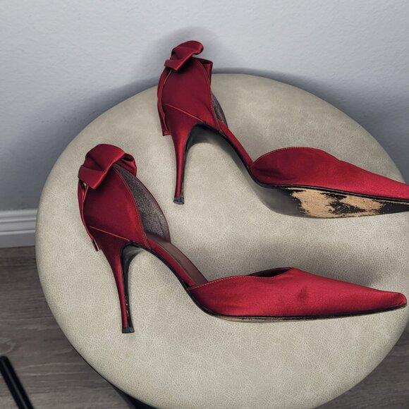 Stuart Weitzman Burgundy Satin Bow Pumps – Size 12M - Picture 9 of 10